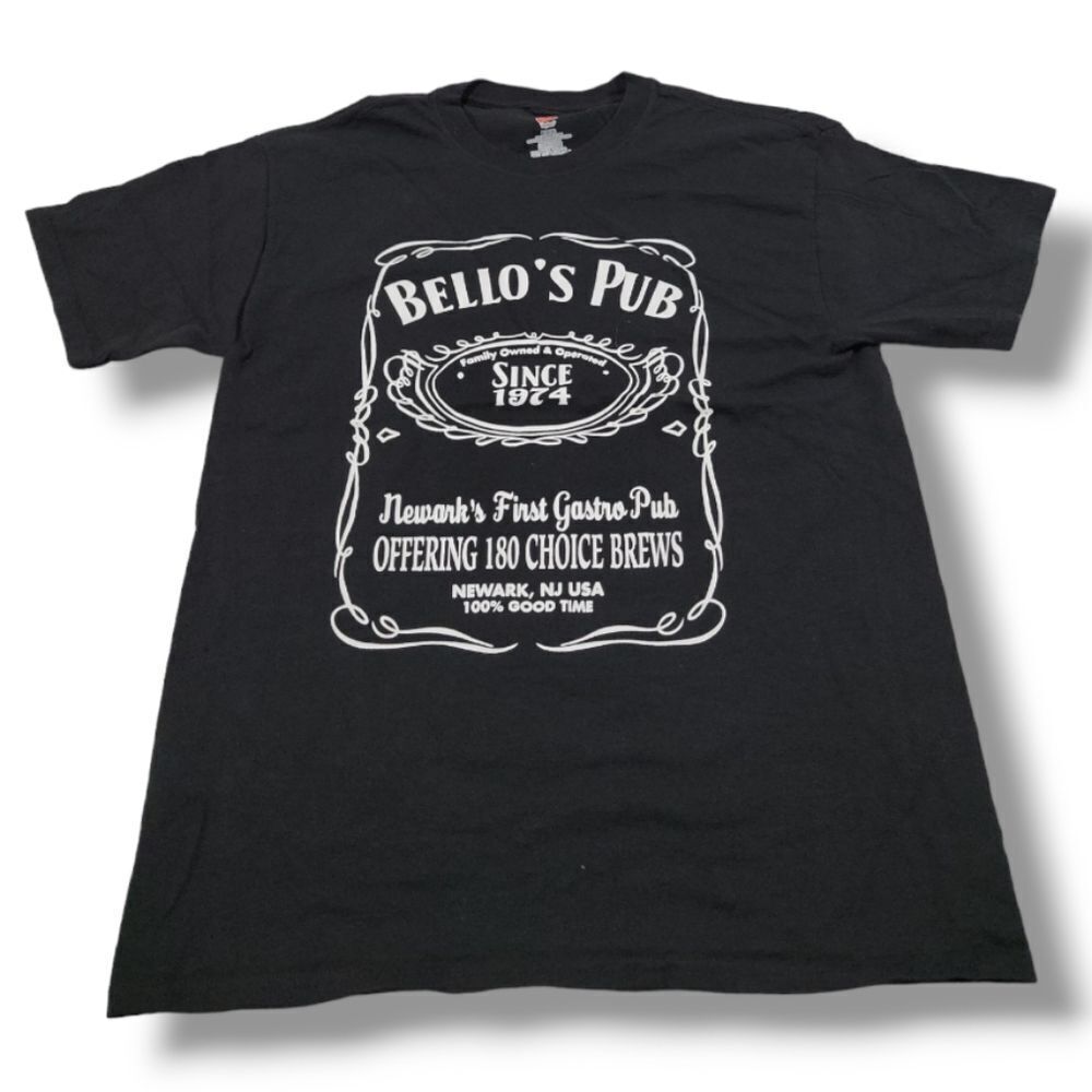 Bello's Pub Shirt Size Medium Unisex Hanes T-Shirt Graphic Tee Graphic Print EUC